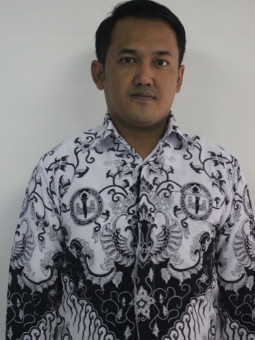 Ricky Nazmudin, M.Pd